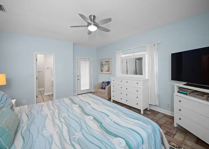 Dolphy Dunes East *
